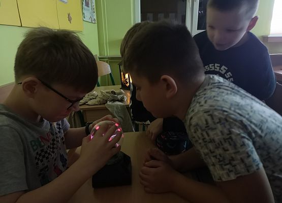 Andrzejki w klasach drugich :) grafika