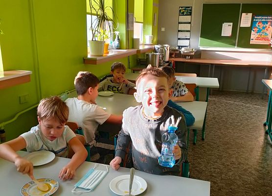 Dzień Pluszowego Misia w klasie 1a grafika