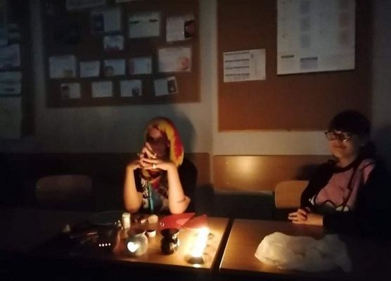 Fotorelacja z zabawy andrzejkowej klasy 7a grafika