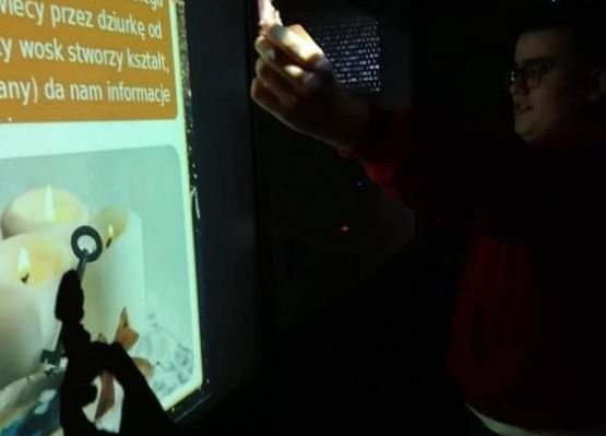 Fotorelacja z zabawy andrzejkowej klasy 7a grafika