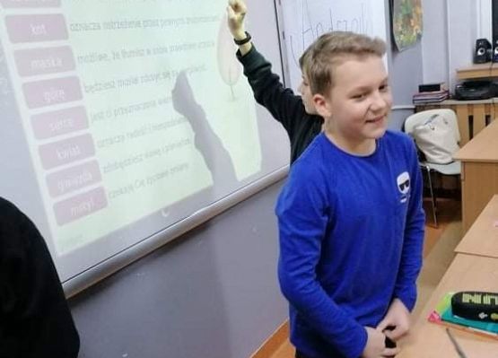 Fotorelacja z zabawy andrzejkowej klasy 7a grafika