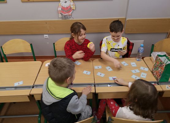 Mikołajkowe Łamigłówki Mądrej Główki - fotorelacja grafika