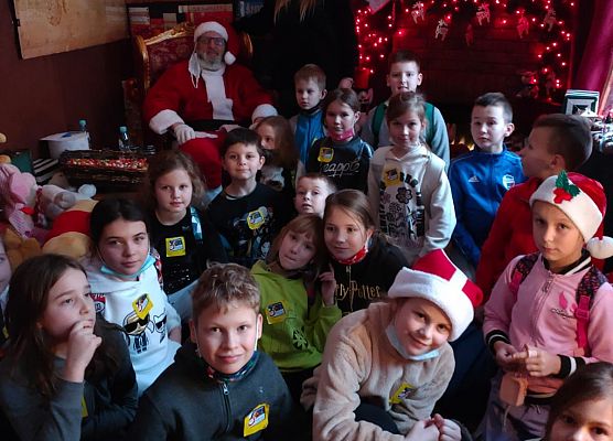 Klasy 1-3 na Przystanku Świętego Mikołaja w Drzewinie grafika