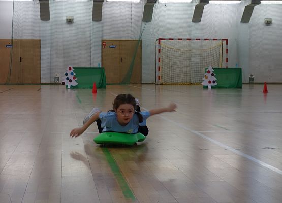 Zawody sportowe dla klas I grafika