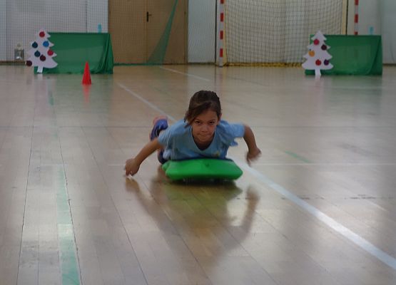 Zawody sportowe dla klas I grafika