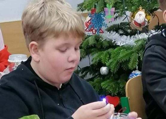 Świąteczne lampiony grafika