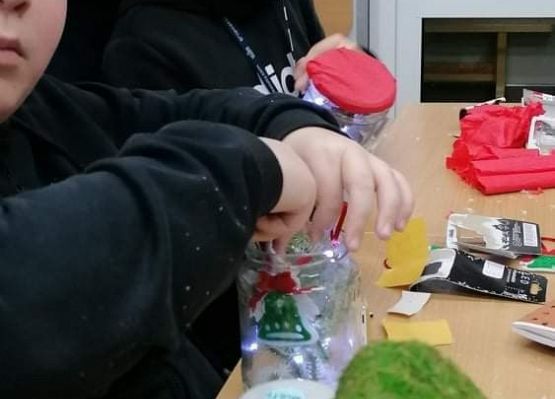 Świąteczne lampiony grafika