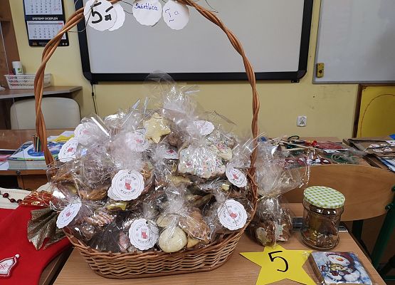 Świąteczny Kiermasz Charytatywny grafika