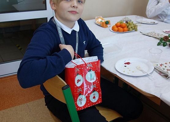 Fotorelacja z wigilii klasowej 7b grafika