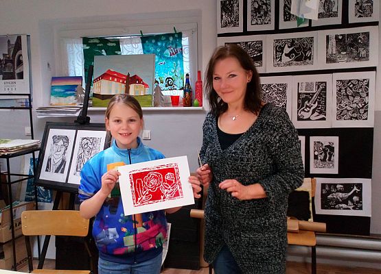 Warsztaty plastyczne "Spotkanie z grafiką – linoryt” grafika