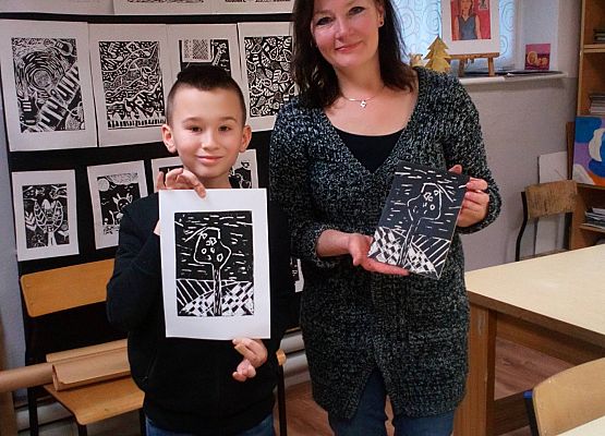 Warsztaty plastyczne "Spotkanie z grafiką – linoryt” grafika