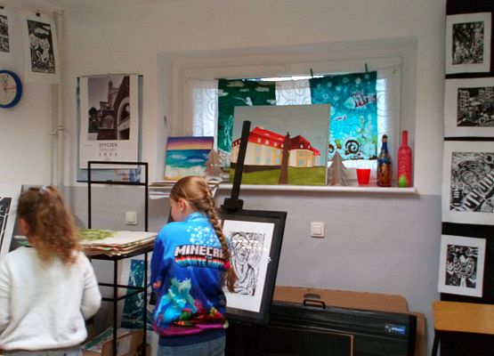 Warsztaty plastyczne "Spotkanie z grafiką – linoryt” grafika