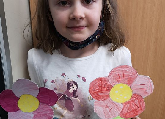 Upominki dla Dziadków w wykonaniu uczniów klasy 2a i moc życzeń  grafika