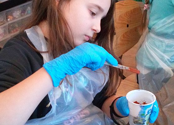 Warsztaty plastyczne „Pouring acryling” grafika