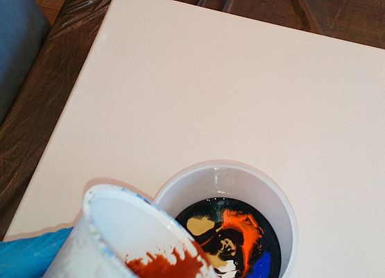 Warsztaty plastyczne „Pouring acryling” grafika