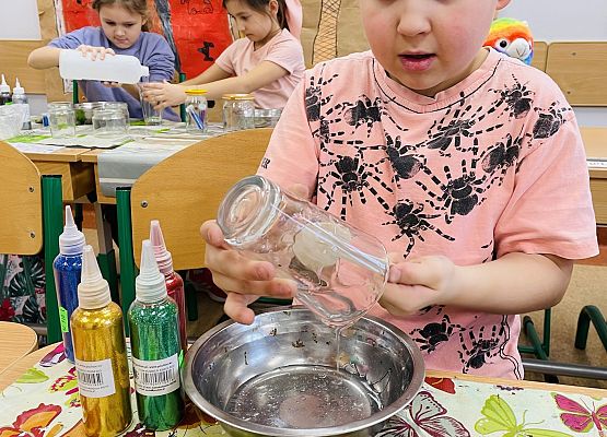 Zabawki antystresowe w wykonaniu "Złotych rączek" grafika