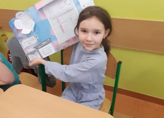 Dzień Bezpiecznego Internetu w klasie 2b grafika