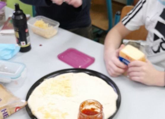 Dzień Pizzy w klasie 2b grafika