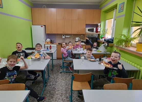 Dzień Pizzy w klasie 2b grafika