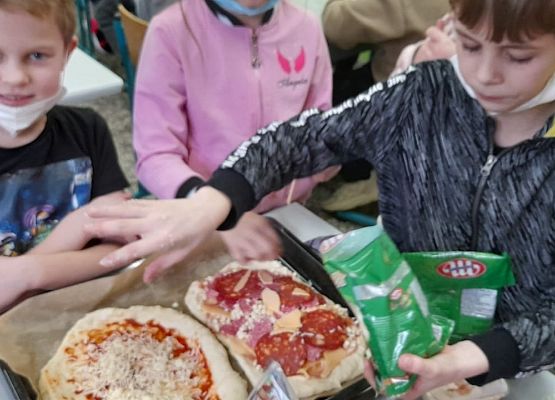 Dzień Pizzy w klasie 2b grafika