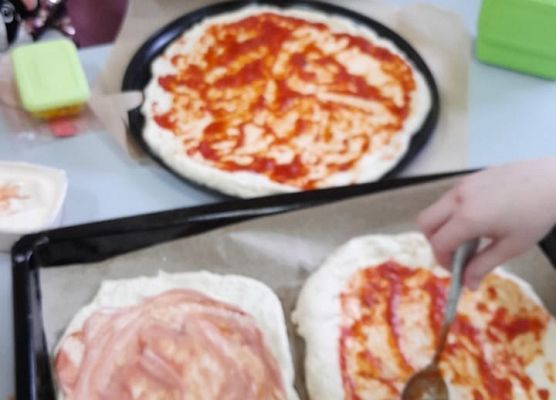 Dzień Pizzy w klasie 2b grafika