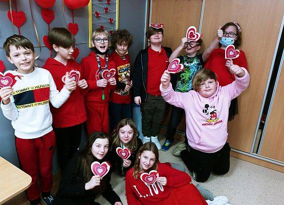 Walentynki w klasie 4 grafika