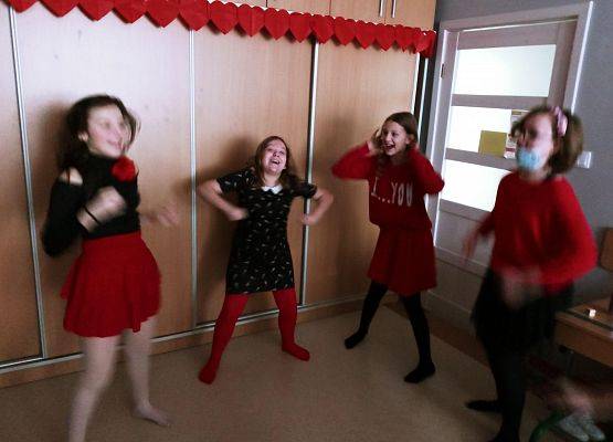 Walentynki w klasie 4 grafika