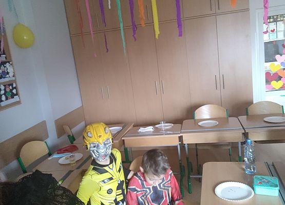 Bal karnawałowy kl.1 grafika