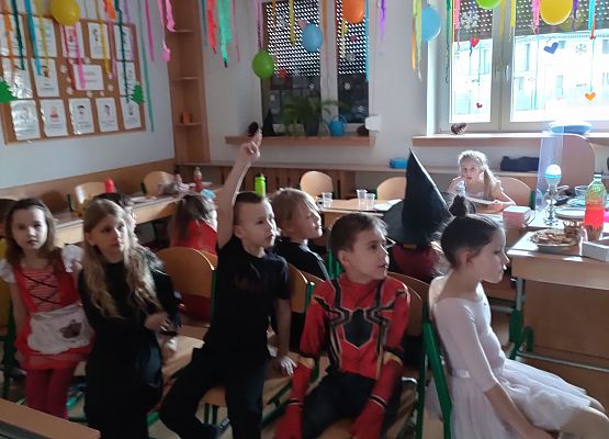 Bal karnawałowy kl.1 grafika