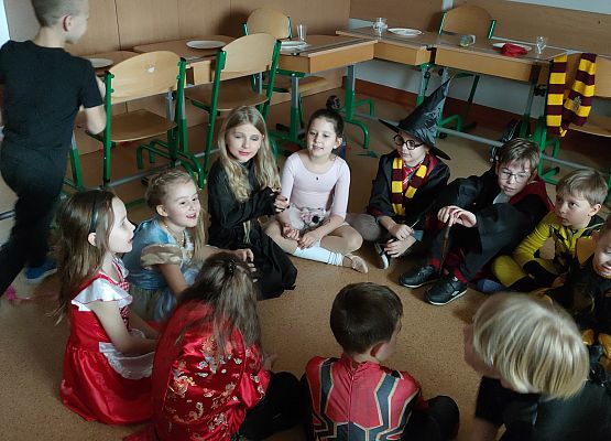 Bal karnawałowy kl.1 grafika