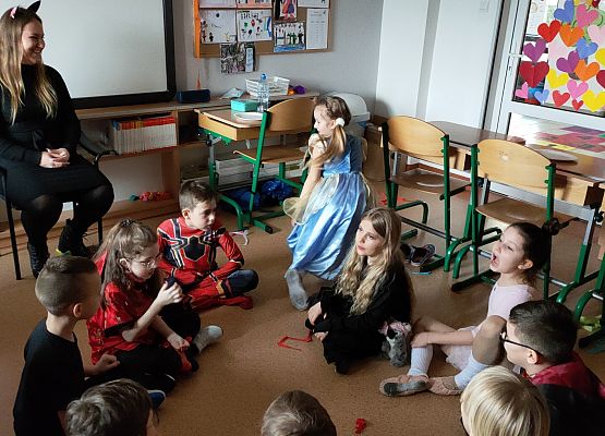 Bal karnawałowy kl.1 grafika