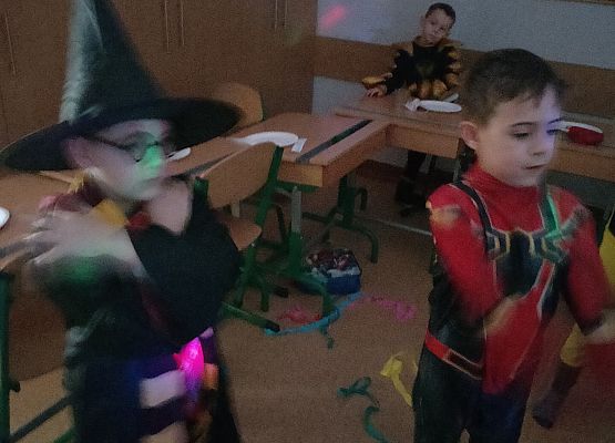 Bal karnawałowy kl.1 grafika