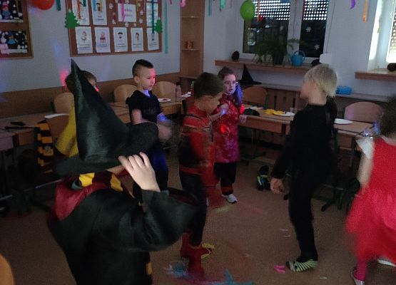 Bal karnawałowy kl.1 grafika