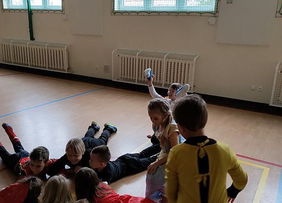 Bal karnawałowy kl.1 grafika