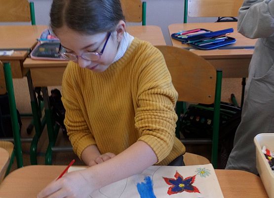 Dzień Kobiet w klasie trzeciej  grafika