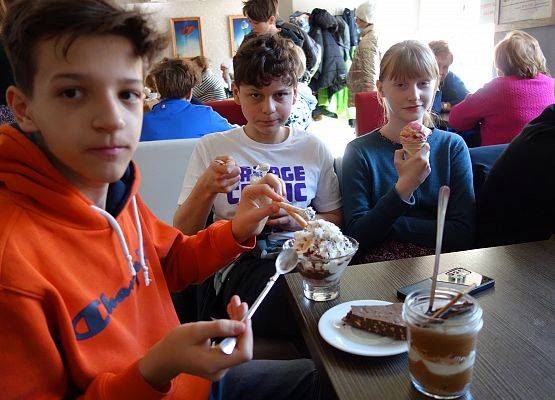 Dzień Kobiet w klasie VII b grafika