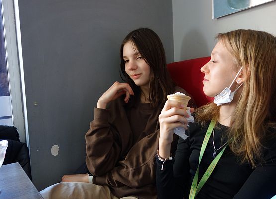 Dzień Kobiet w klasie VII b grafika