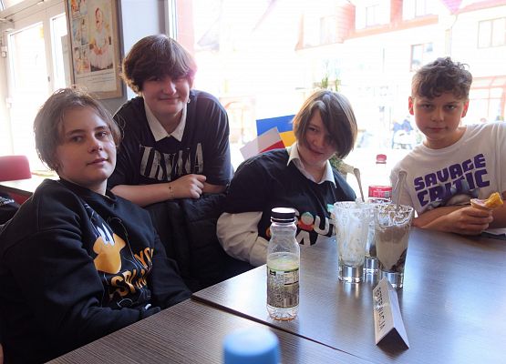 Dzień Kobiet w klasie VII b grafika