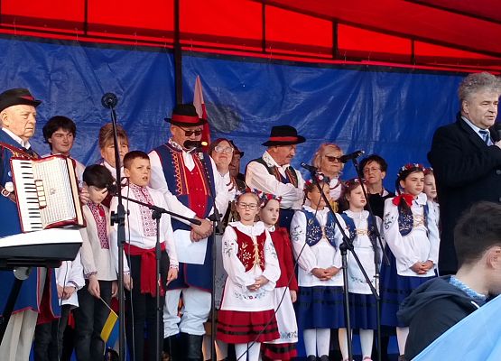 Solidarni z Ukrainą  grafika