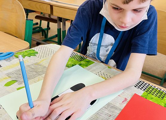 Złote rączki - zakładki do książek grafika