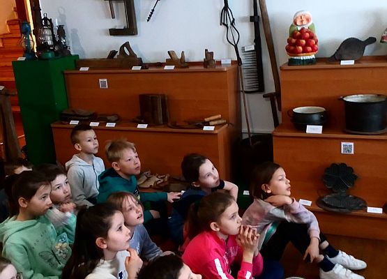 "Pamiątki z przeszłości” – lekcja muzealna kl.I grafika