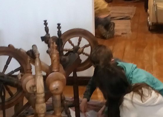 "Pamiątki z przeszłości” – lekcja muzealna kl.I grafika