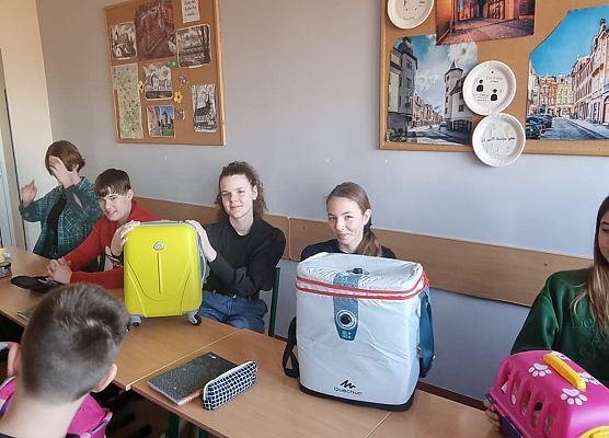 Dzień bez plecaka grafika