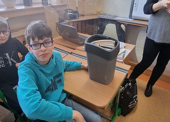 Dzień bez plecaka grafika