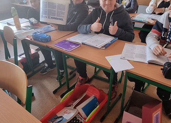 Dzień bez plecaka grafika