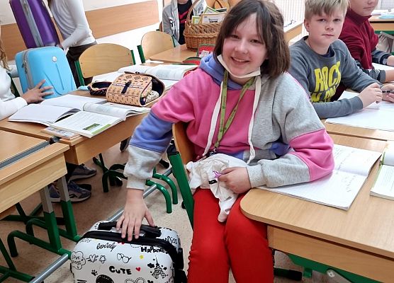 Dzień bez plecaka grafika