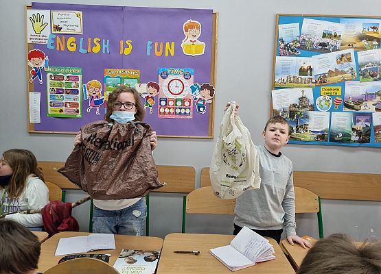 Dzień bez plecaka grafika