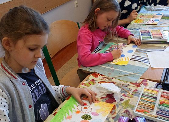 Malujemy kartki wielkanocne na kółku plastycznym grafika