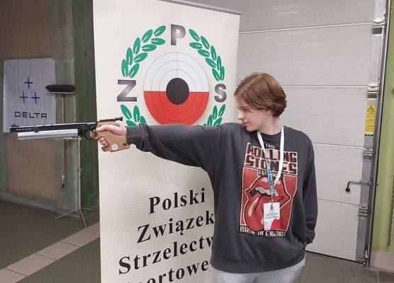 Zawody strzeleckie grafika