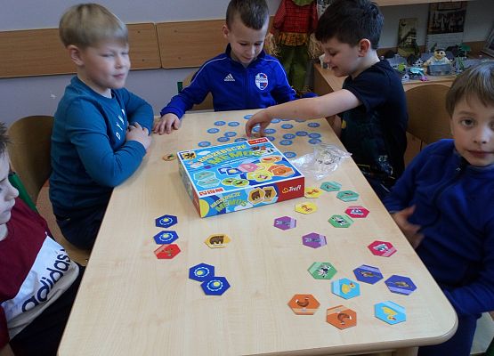 "Kaszëbsczé memos" – gra dydaktyczna grafika